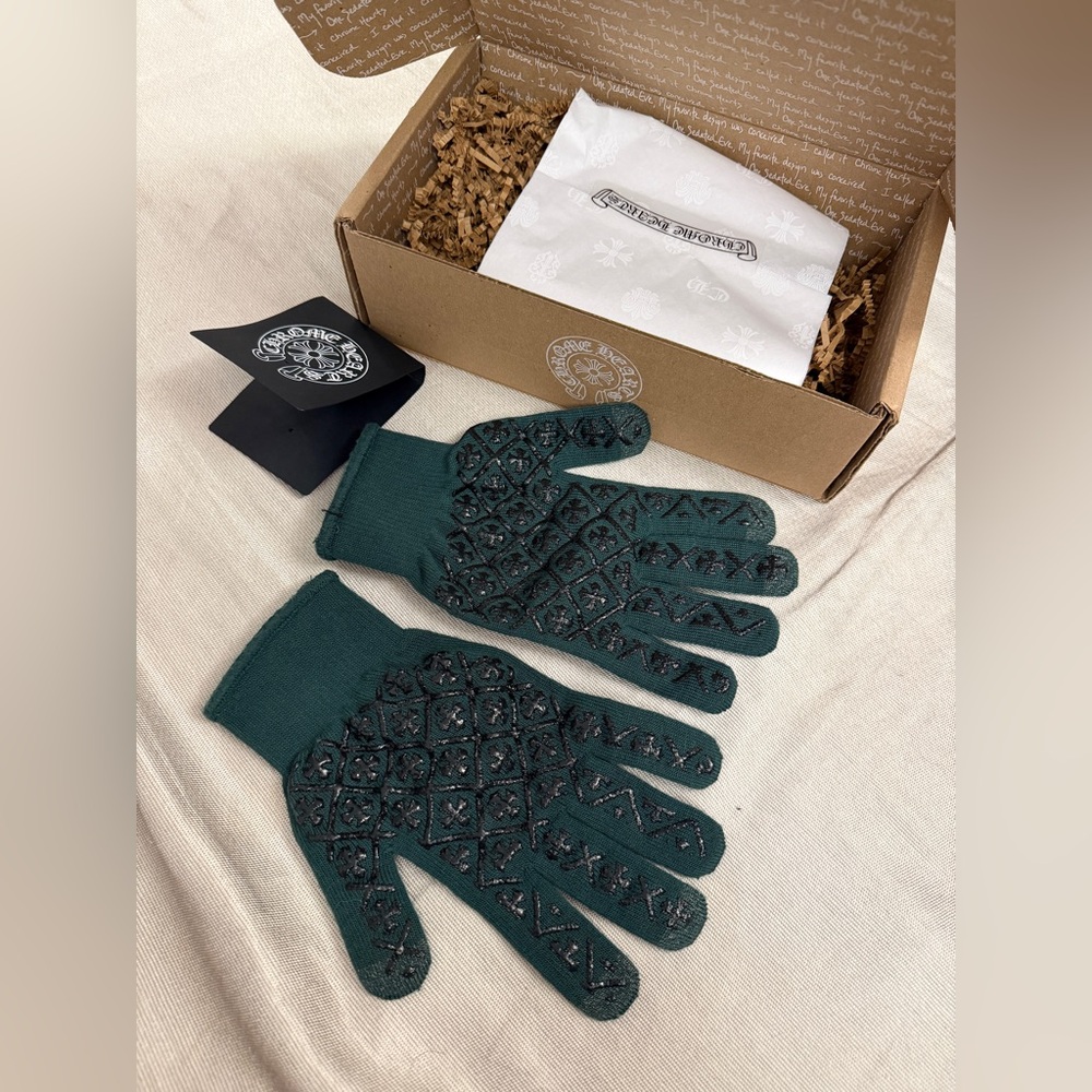 Brand new Chrome Hearts Glove